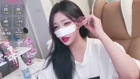 milksola online show from June 25, 1:26 pm