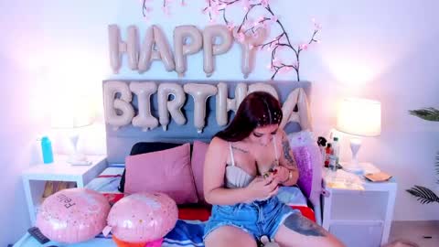 Snapshot of milky__boobs699 chatting on April 23, 12:51 pm milky__boobs699 online show from April 23, 12:51 pm