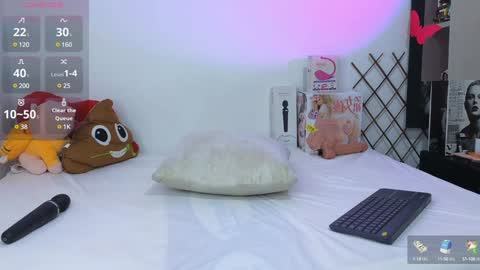 Snapshot of milky__boy_ chatting on January 16, 8:22 am H A R O L D online show from January 16, 8:22 am