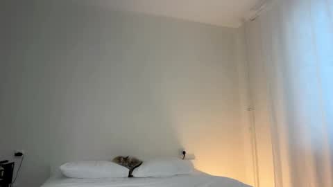 milky__way_ online show from January 16, 1:26 pm