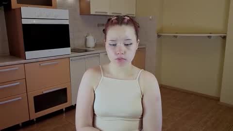 milky_basement online show from October 12, 10:03 am