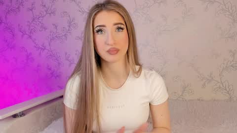 Vivian online show from January 7, 5:12 am