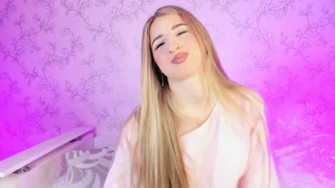 Vivian online show from January 14, 8:41 am