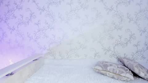 Vivian online show from February 20, 10:16 am