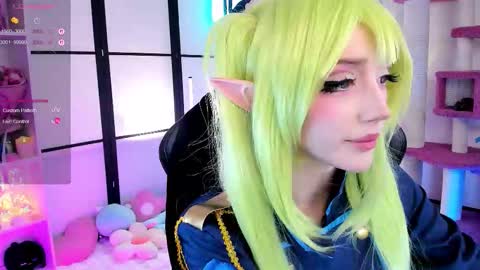 milky cute online show from March 8, 7:28 pm