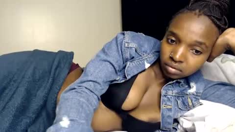 Snapshot of milla_armani chatting on July 16, 2:23 pm milla_armani online show from July 16, 2:23 pm