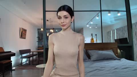 milla bella online show from March 11, 8:59 pm