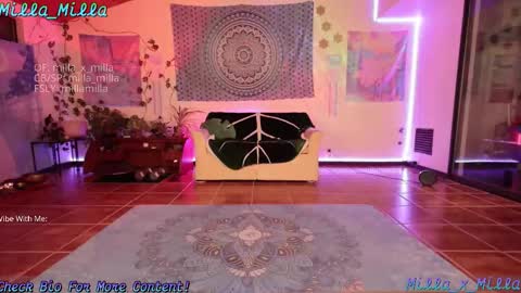 milla_milla online show from February 15, 5:26 am