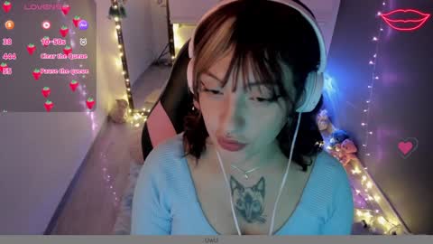 Snapshot of millandiux chatting on February 2, 1:45 am millandiux online show from February 2, 1:45 am