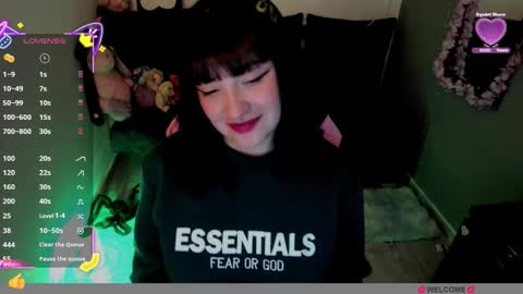 Snapshot of millandiux chatting on October 23, 11:57 pm millandiux online show from October 23, 11:57 pm