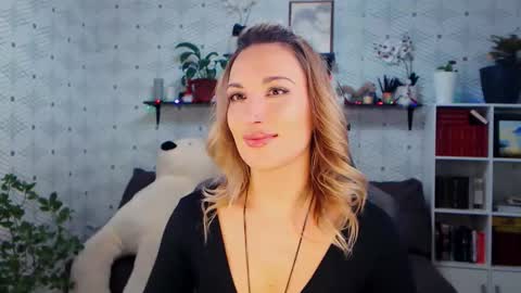 Snapshot of millaxqueen chatting on January 10, 3:25 pm MillaXQueen online show from January 10, 3:25 pm