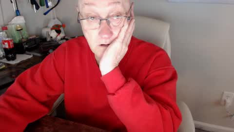 Snapshot of millenium0129 chatting on December 29, 2:49 am millenium0129 online show from December 29, 2:49 am