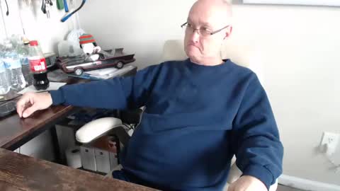 Snapshot of millenium0129 chatting on January 13, 4:30 pm millenium0129 online show from January 13, 4:30 pm