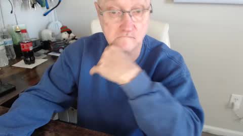 Snapshot of millenium0129 chatting on January 17, 6:23 pm millenium0129 online show from January 17, 6:23 pm