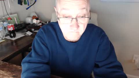 Snapshot of millenium0129 chatting on January 23, 11:26 pm millenium0129 online show from January 23, 11:26 pm