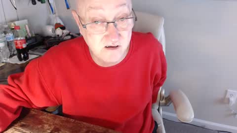 Snapshot of millenium0129 chatting on February 4, 12:51 am millenium0129 online show from February 4, 12:51 am