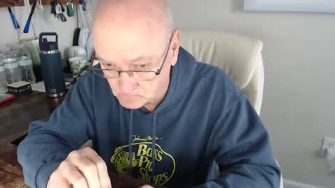 Snapshot of millenium0129 chatting on October 28, 2:53 pm millenium0129 online show from October 28, 2:53 pm