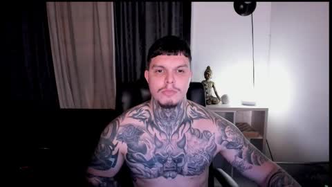 Snapshot of miller_g95 chatting on February 12, 5:35 am miller_g95 online show from February 12, 5:35 am