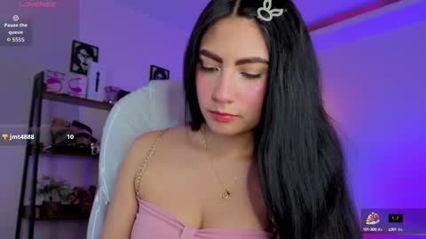 miller_vanessa_ online show from October 1, 9:10 pm