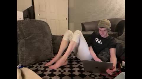 SlimnHungOH online show from February 25, 8:25 am