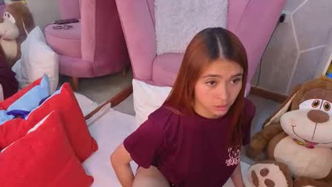 milleyjones_ online show from November 26, 7:59 pm