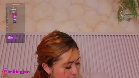 milleyjones_ online show from April 10, 12:32 pm