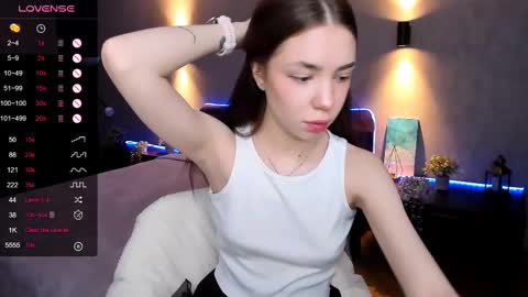 Snapshot of milli_brownn chatting on March 12, 8:30 am Milli online show from March 12, 8:30 am