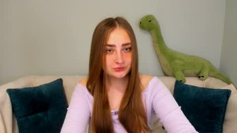 Snapshot of millibrooksss chatting on May 18, 1:24 am millibrooksss online show from May 18, 1:24 am