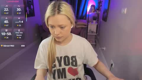 Millie online show from October 9, 9:02 pm