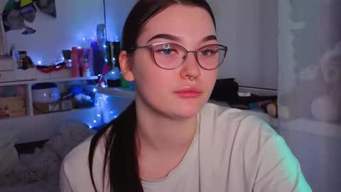 Millie online show from November 3, 9:43 am