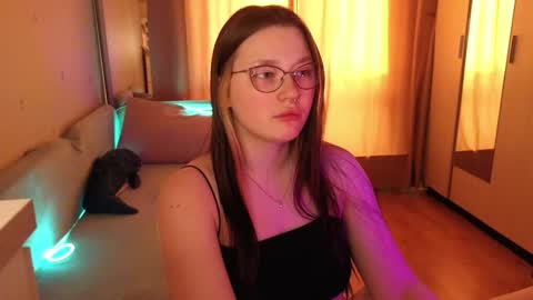 Millie online show from March 4, 2:28 am