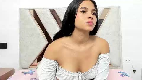 Snapshot of milly610 chatting on June 10, 12:15 pm Milly610 online show from June 10, 12:15 pm
