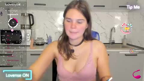 Snapshot of milly_brown_ chatting on September 19, 6:19 pm Welcome My name is Tina online show from September 19, 6:19 pm