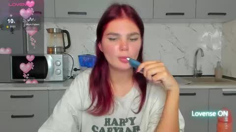 Snapshot of milly_brown_ chatting on October 13, 5:35 pm Welcome My name is Tina online show from October 13, 5:35 pm