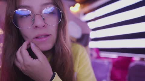 MILLY online show from December 24, 2:33 pm