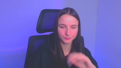 Milly online show from December 18, 7:58 am