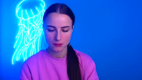 Milly online show from September 17, 5:53 am