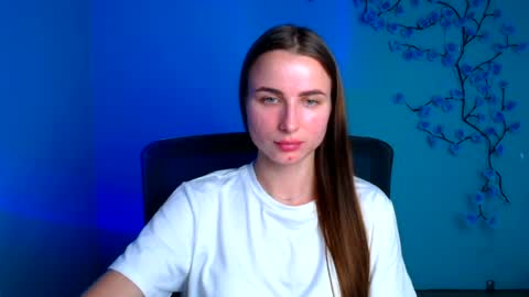Snapshot of milly_liss chatting on June 29, 10:15 am Milly online show from June 29, 10:15 am