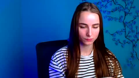 Snapshot of milly_liss chatting on July 13, 5:43 am Milly online show from July 13, 5:43 am