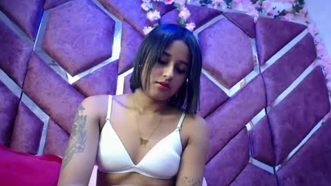 Snapshot of milly_print chatting on February 9, 8:54 am Milly Print online show from February 9, 8:54 am