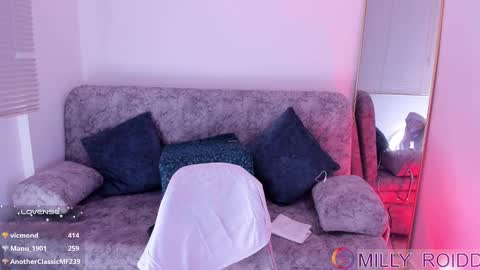 Snapshot of milly_roidd chatting on January 3, 3:49 am gaby online show from January 3, 3:49 am