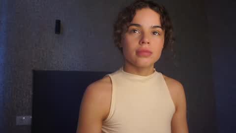 Snapshot of millyclaarss chatting on August 2, 1:20 pm Linda online show from August 2, 1:20 pm