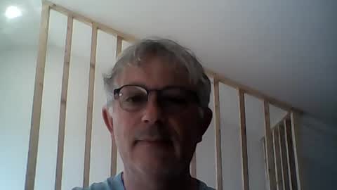 Snapshot of milu72 chatting on April 20, 2:42 pm milu72 online show from April 20, 2:42 pm