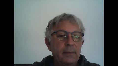 Snapshot of milu72 chatting on April 23, 3:03 pm milu72 online show from April 23, 3:03 pm