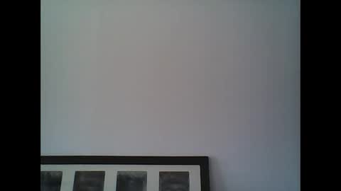 Snapshot of milu72 chatting on April 28, 8:41 am milu72 online show from April 28, 8:41 am