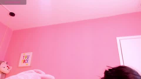 milu_carbajal_x online show from April 19, 12:48 pm