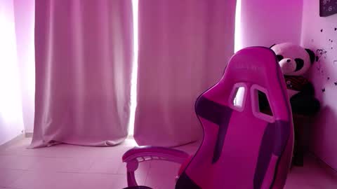 Milusolers online show from March 9, 2:10 pm