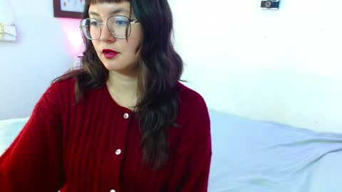 Snapshot of mily_baker chatting on May 27, 10:07 pm mily_baker online show from May 27, 10:07 pm