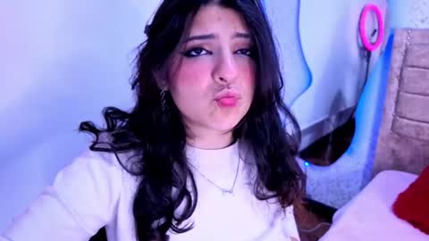 mily online show from June 22, 2:02 am