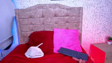 mily online show from June 27, 4:06 am